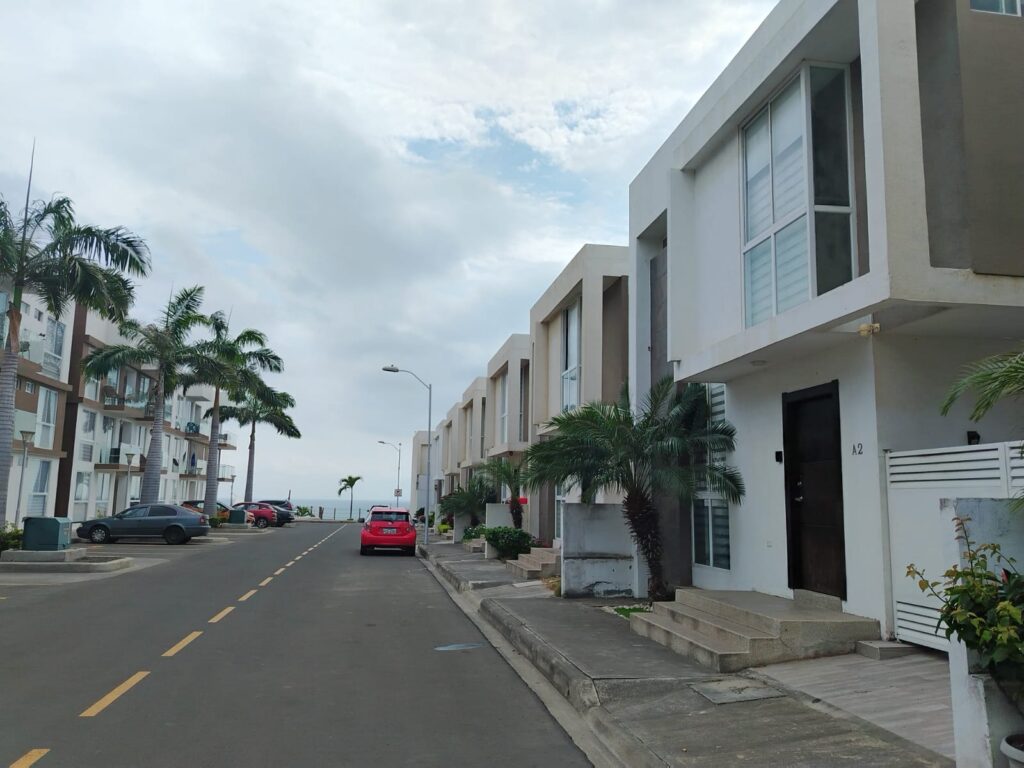 Casa amoblada en alquiler en Urb. Punta Blanca